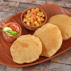 Cholle Puri